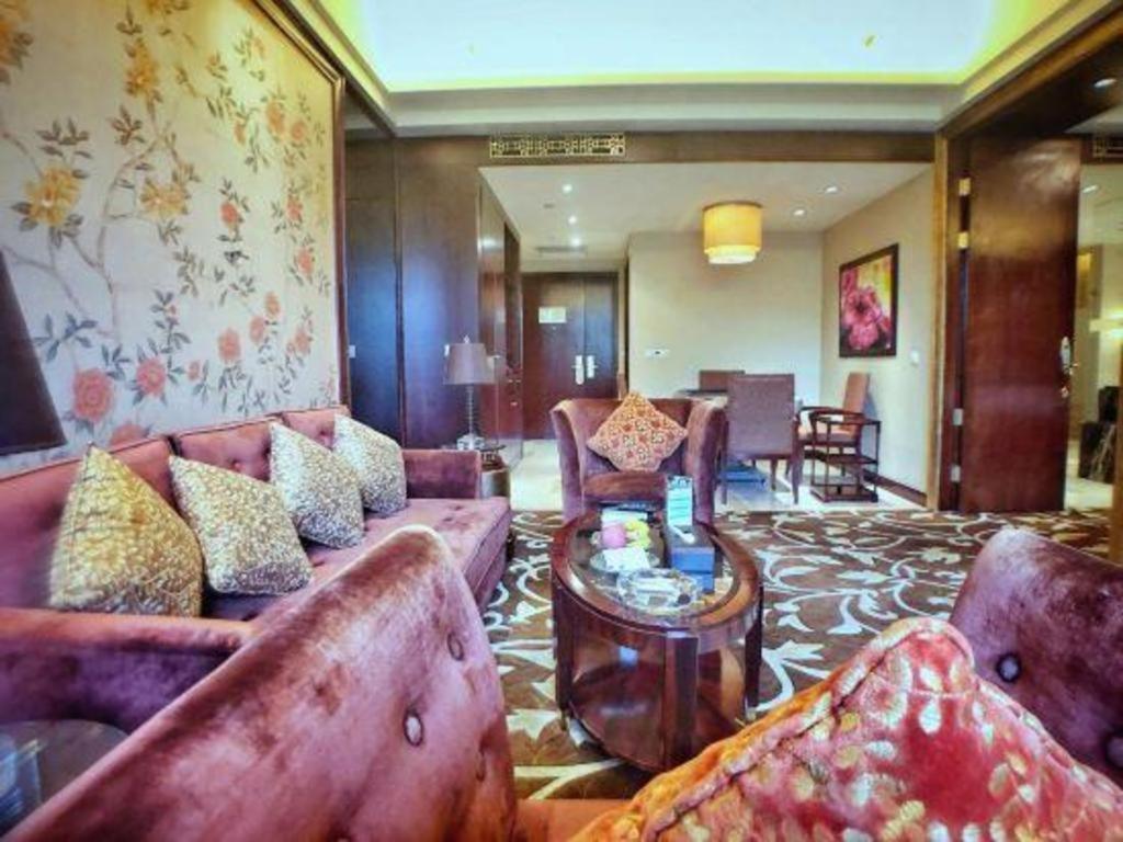 Sichuan Tennis International Hotel Main Building Chengdu Bagian luar foto