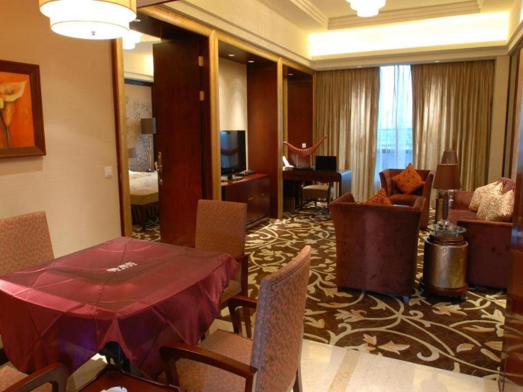 Sichuan Tennis International Hotel Main Building Chengdu Bagian luar foto