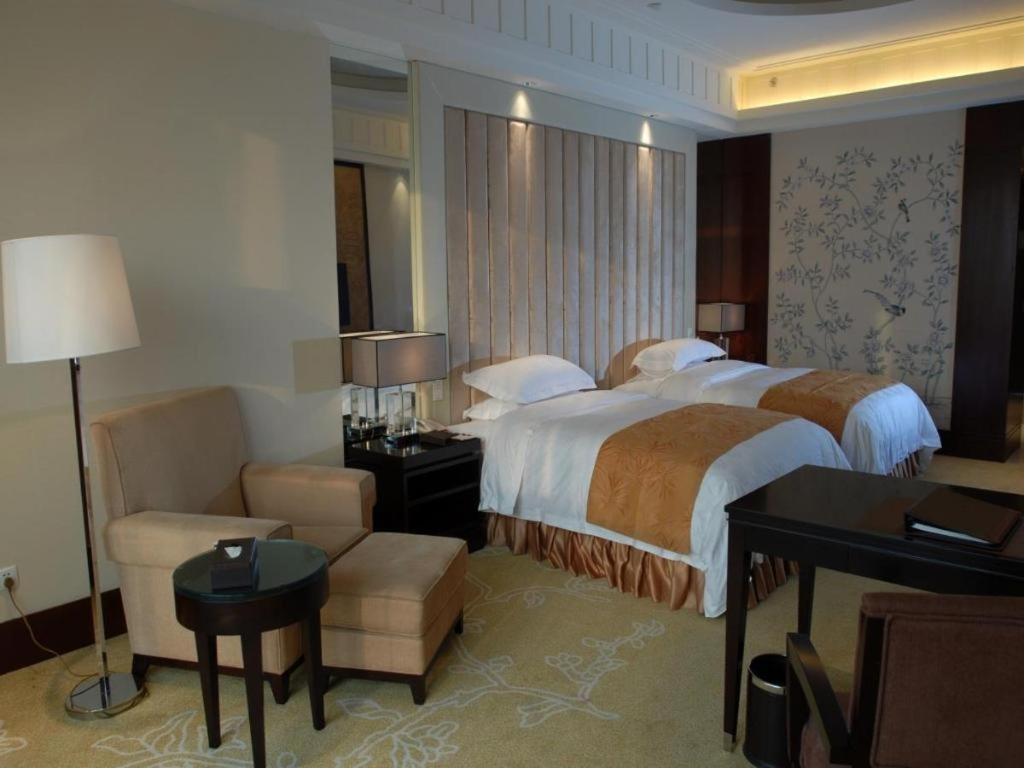 Sichuan Tennis International Hotel Main Building Chengdu Bagian luar foto